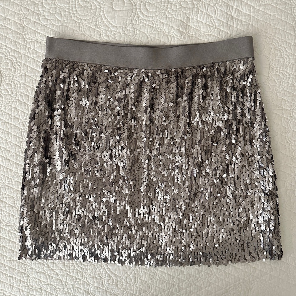 Chelsea & Violet Silver Sequin Mini Skirt Medium